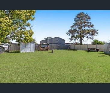 9 Myrtle Avenue, Warwick, Qld 4370 - Photo 2