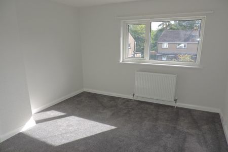 3 bedroom semi-detached house to rent - Photo 4