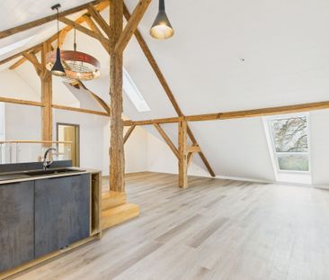 Loft moderne et rénové à Bôle avec charme, vue et ensoleillement - Photo 1