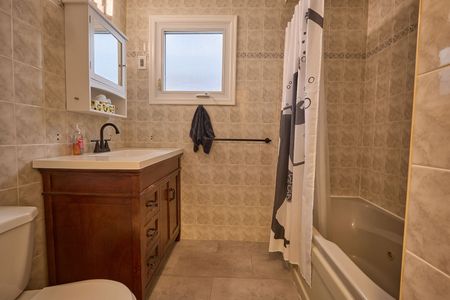 For Lease - 269 Haig Street Unit# Upper, Oshawa, Ontario - Photo 5