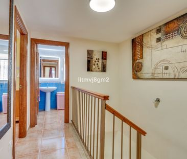 Townhouse in Calahonda - Photo 2