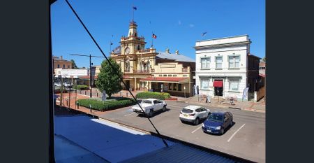 CARELLES APARTMENT - Fully Self Contained - Photo 3