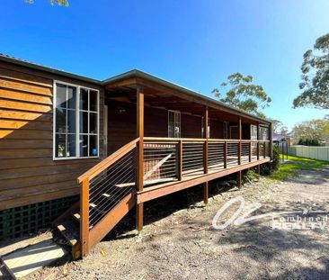 Four Bedrooms on Large Block - Photo 4