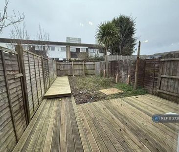 3 bedroom terraced house to rent - Photo 5