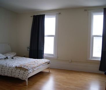 381 Bronson Avenue - 2 - Photo 1