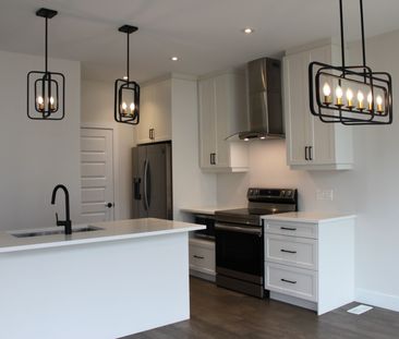 For Lease - 1820 Canvas Way Unit# 17, London North, Ontario - Photo 4