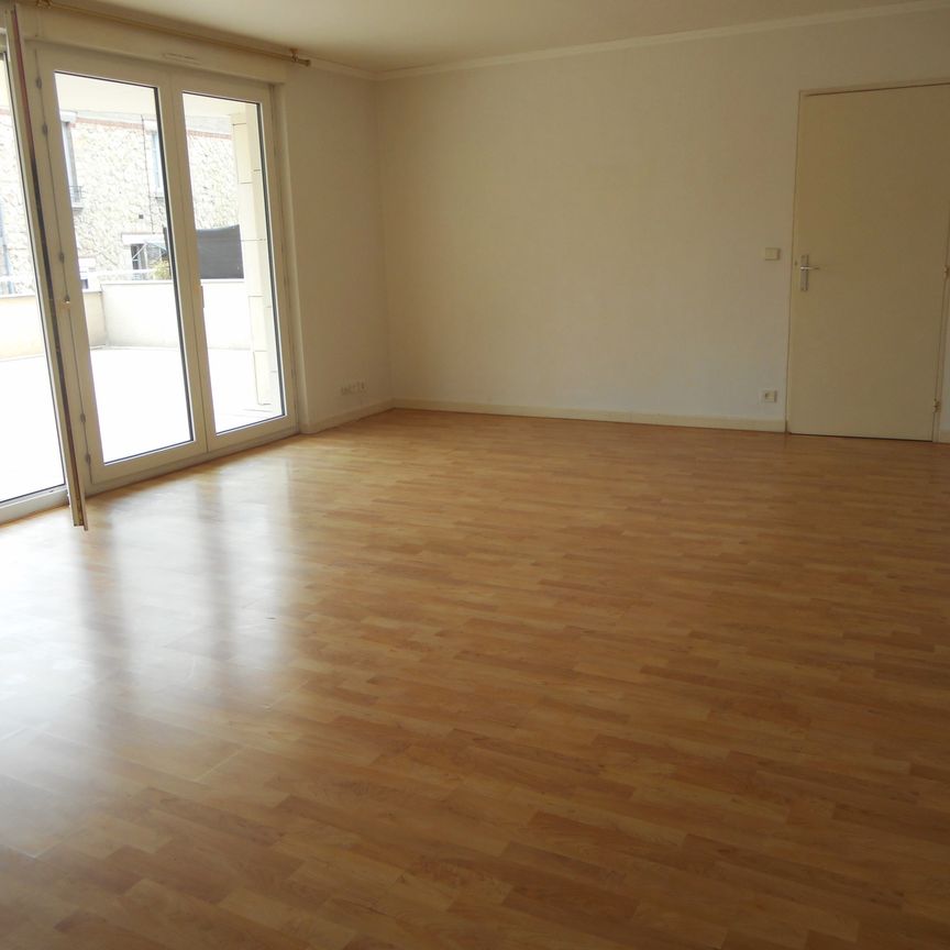 Location Appartement 2 pièces 64m² REIMS 51100 - Photo 1
