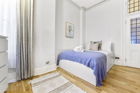 4 bedroom apartment to rent - Photo 5