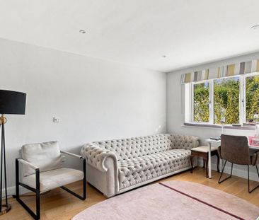4 bedroom detached house to rent - Photo 4