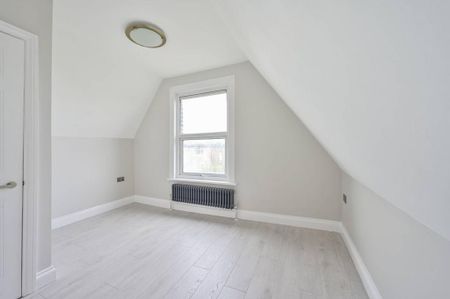 2 bedroom maisonette to rent - Photo 2