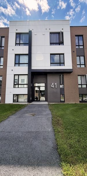 Appartement 4 ½ (2 Chambres) à Louer - Photo 1