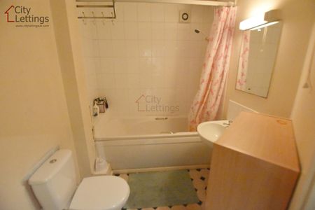 4 Bedroom Flat - Photo 2