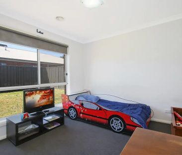 Modern Family Living in a Peaceful Thurgoona Location - Photo 6