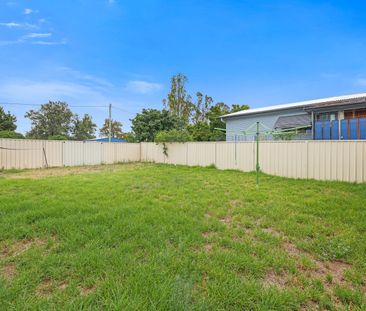 Spacious Four-Bedroom Home - Photo 5