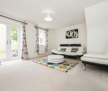 4 bedroom detached house to rent - Photo 6