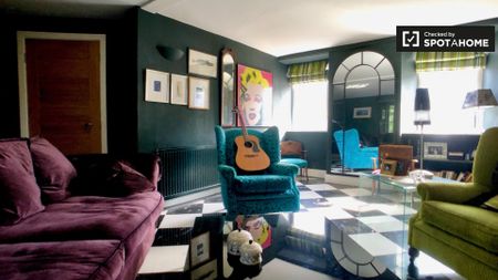 Large room in 3-bedroom house in Howth, Dublin - Photo 4