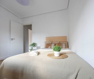 Carrer de Reig Genovés, Valencia, Valencian Community 46019 - Photo 4