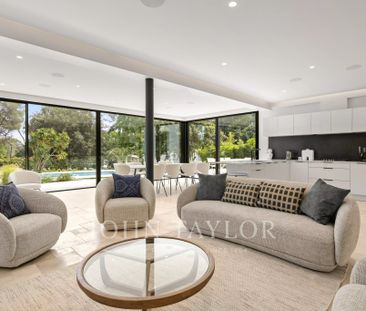 Maison à louer Mougins, Cote d'Azur, France13 500 EUR / Mois - Photo 2