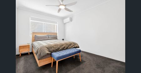 Stylishly Updated Two-Bedroom Apartment in a Prime Coorparoo Location - Photo 5