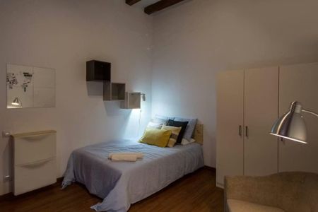 Ronda de Sant Pere, Barcelona, Catalonia 08010 - Foto 5