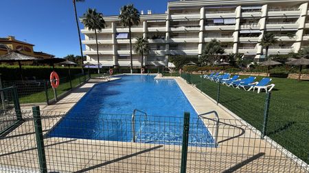 Apartamento planta baja en alquiler en Marbella, Marbella - Photo 5