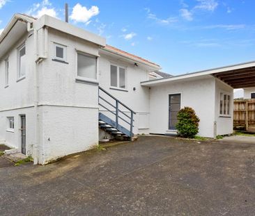 Hillsborough living! - Photo 6