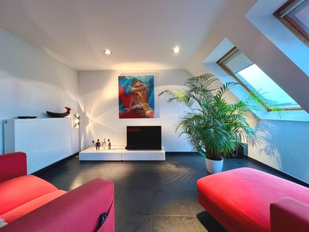 Duplex appartement met 3 slaapkamers en zolderberging - Foto 3