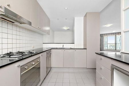 Incredible moden extra large 3 bedroom plus study apartment - Photo 4