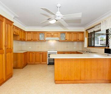 134 Caves Beach Road, - Photo 2