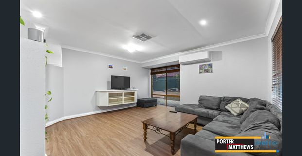 STUNNING FAMILY HOME! - Photo 1