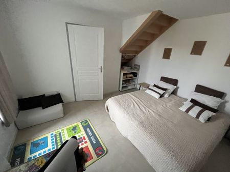 ref 98752 OIRON maison Rénovée type 3 avec jardin et garage - Photo 3