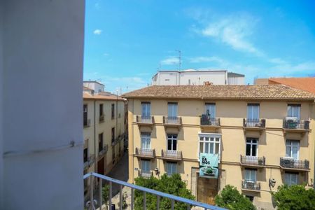 Plaça de Cisneros, Valencia, Valencian Community 46003 - Photo 4