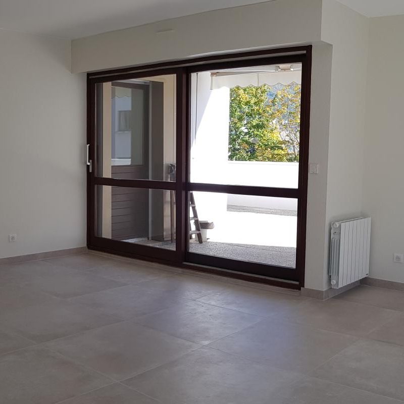 Location Appartement 5 pièces 116m² ANNECY 74000 - Photo 1
