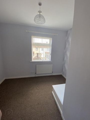 37 Westbourne Crescent, Coleraine, BT51 3HQ - Photo 2