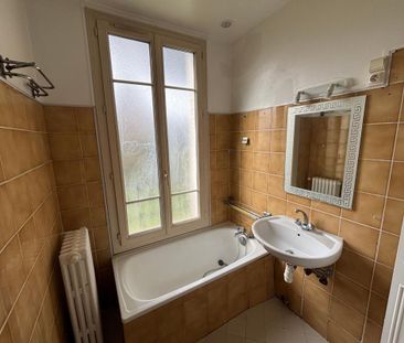 Location Appartement 2 pièces 75m² BOURG LA REINE 92340 - Photo 2