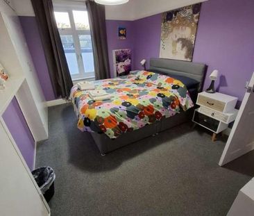 Upper Elmers End Road, Beckenham, BR3 - Photo 4