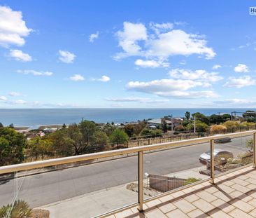 Spacious Family Home with Solar & Massive Garage/Workshop - Photo 2