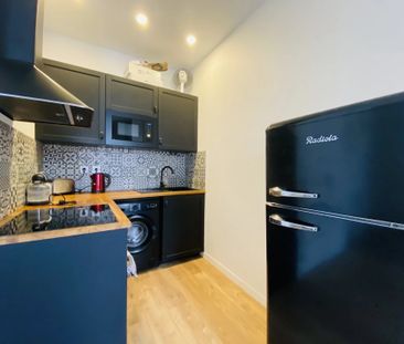 Location Appartement 2 pièces 30m² MARSEILLE 6ème - Photo 3