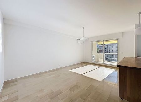 Appartement à louer 3 pièces • Mougins - Photo 2