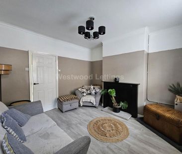 2 bedroom terraced house to rent - Photo 2