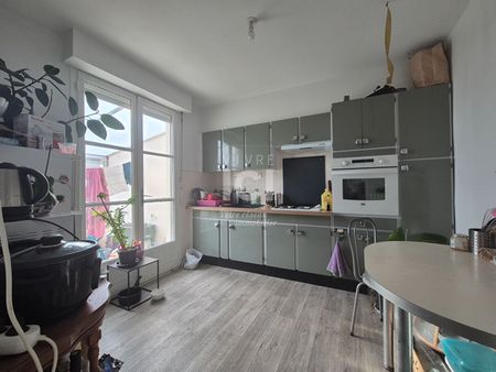 Location Maison 4 pièces 90m² - Photo 2