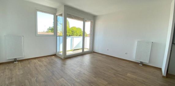 Location Appartement 2 pièces 41m² VALENCIENNES 59300 - Photo 2