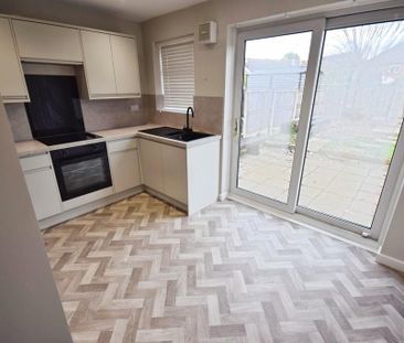 2 bedroom semi-detached house to rent - Photo 5