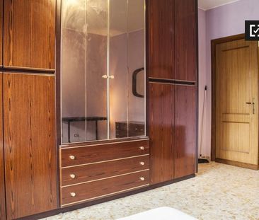 rome, Lazio 00177 - Photo 2