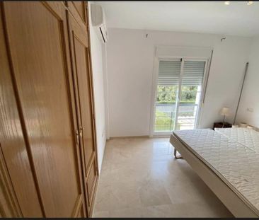 3 room luxury House for rent in Marbella, Spain - Photo 3