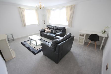 2 Bedroom Flat/Apartment To Let - Photo 2