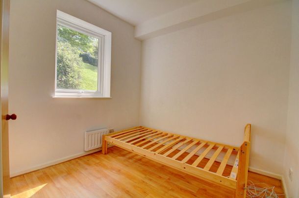 2 bedroom flat to rent, - Photo 1