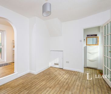 2 bedroom house to rent Motcombe Lane, Eastbourne, East Sussex, BN21 - Photo 5