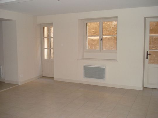 Location appartement 2 pièces, 42.00m², Fontenay-le-Comte - Photo 1