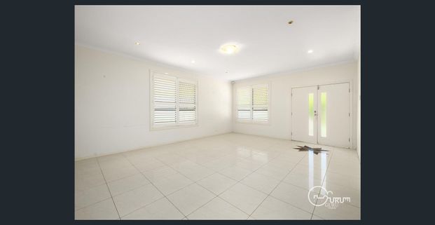 RENTAL DISCLAIMER: Rent will increase from $570 PW to $610 PW after the 10th Aug 2026 for the remainder of the lease. - Photo 1